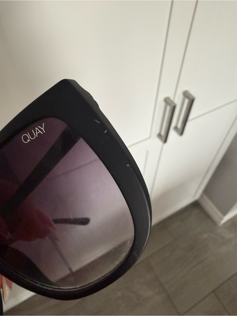 Quay Australia EVER AFTER oversized sunglasses - Picture 6 of 9